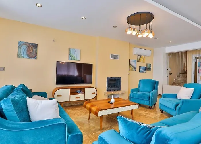 5 Bedroom * קלקן