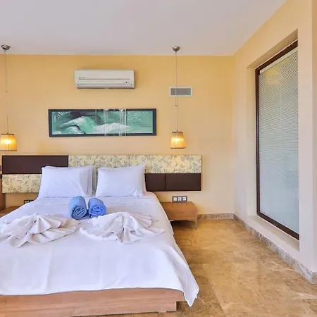 5 Bedroom - 8638 Villa Kalkan