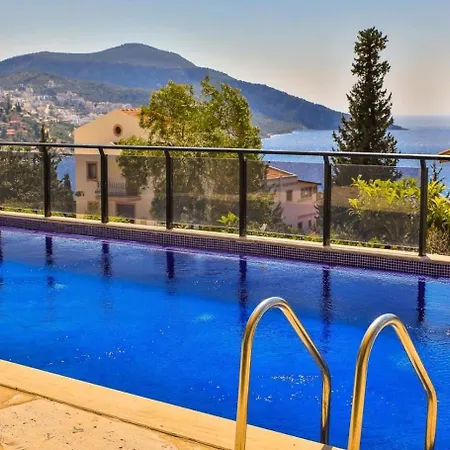 5 Bedroom - 8638 Villa