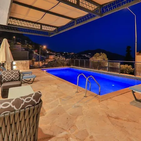 5 Bedroom - 8638 Villa *