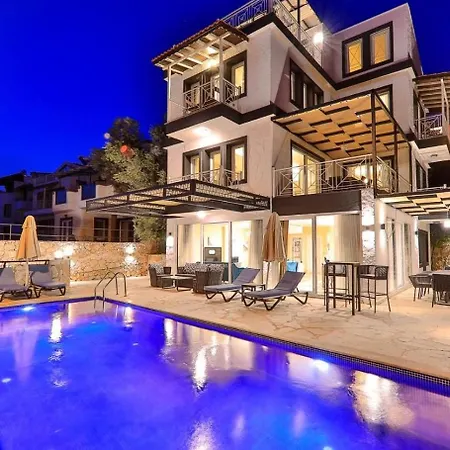 Villa 5 Bedroom - 8638