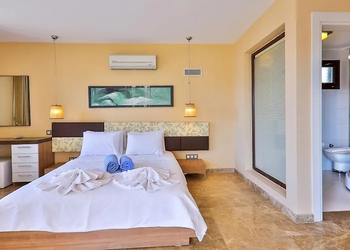 5 Bedroom - 8638 Villa Kalkan