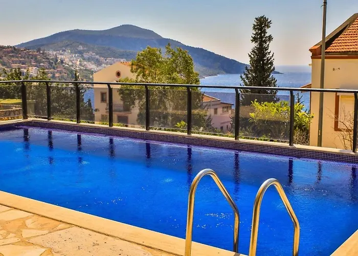5 Bedroom - 8638 Villa