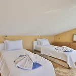5 Bedroom *