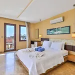 5 Bedroom