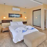 Villa 5 Bedroom